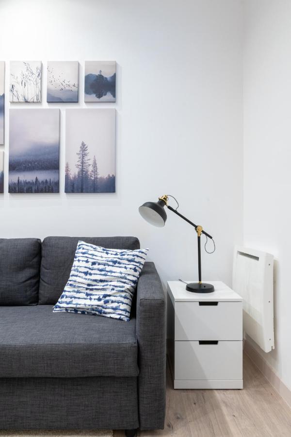 ברצלונה Cozy Studio Apartment 5 Min From Camp Nou מראה חיצוני תמונה