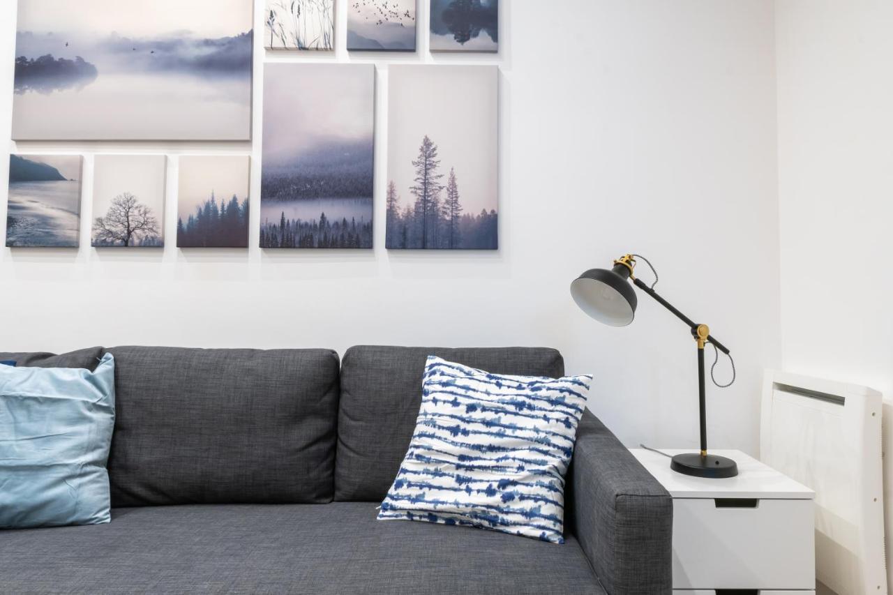 ברצלונה Cozy Studio Apartment 5 Min From Camp Nou מראה חיצוני תמונה