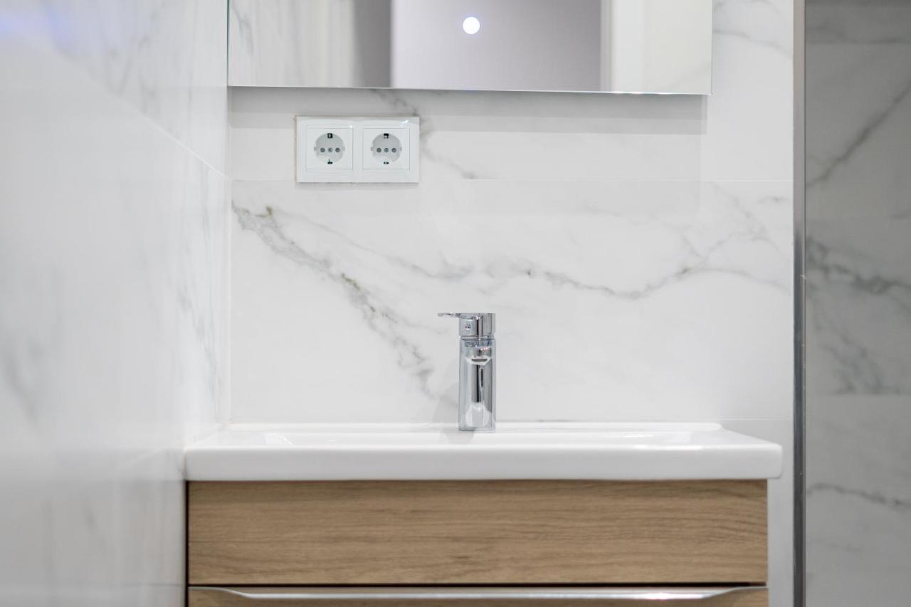 ברצלונה Cozy Studio Apartment 5 Min From Camp Nou מראה חיצוני תמונה